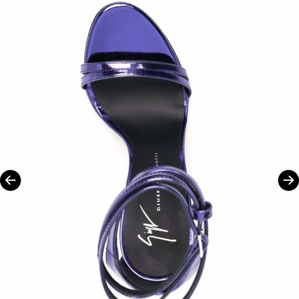 GIUSEPPE ZANOTTI 
Catia Strappy Sandals